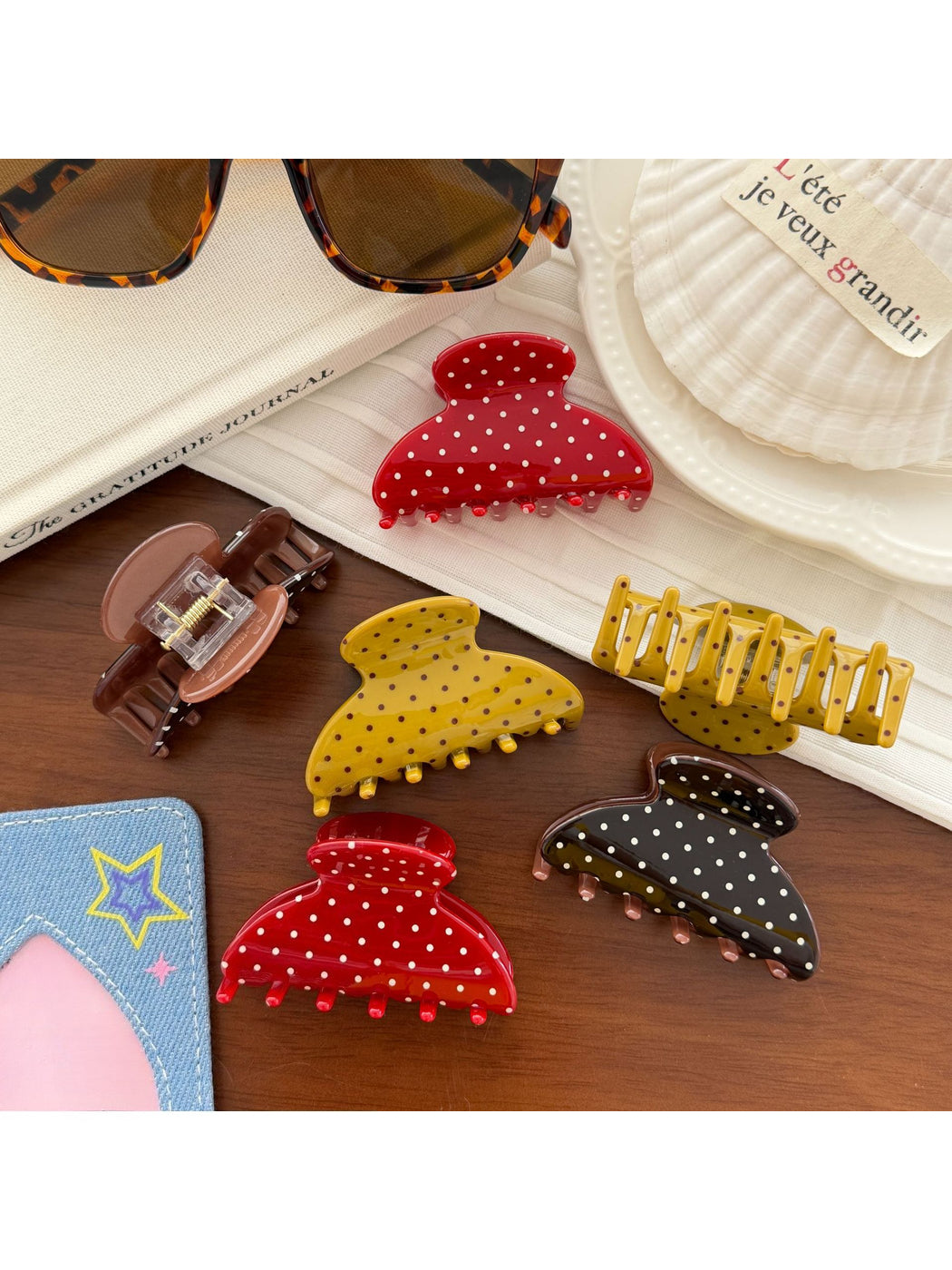 Beau - Vintage Style Polka Dot Hair Claw Clip