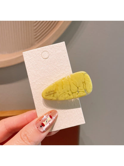 Beau - Oval Acetate Fiber Barrette Style Hair Clip