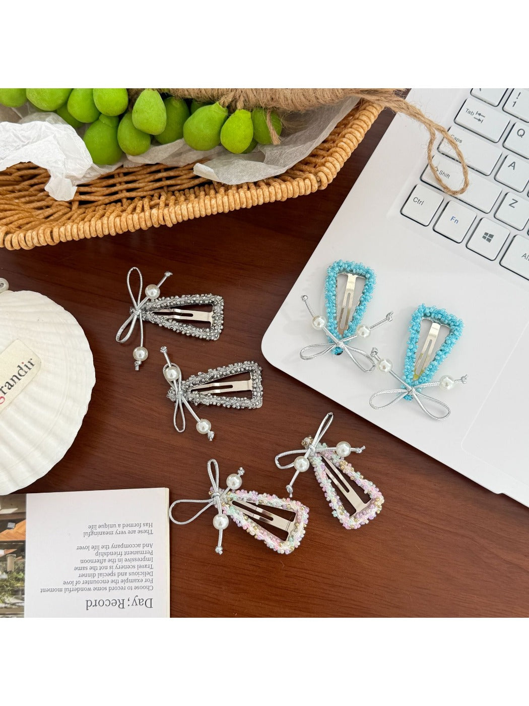 Beau - Sweet Style Triangle Butterfly Hair Clip