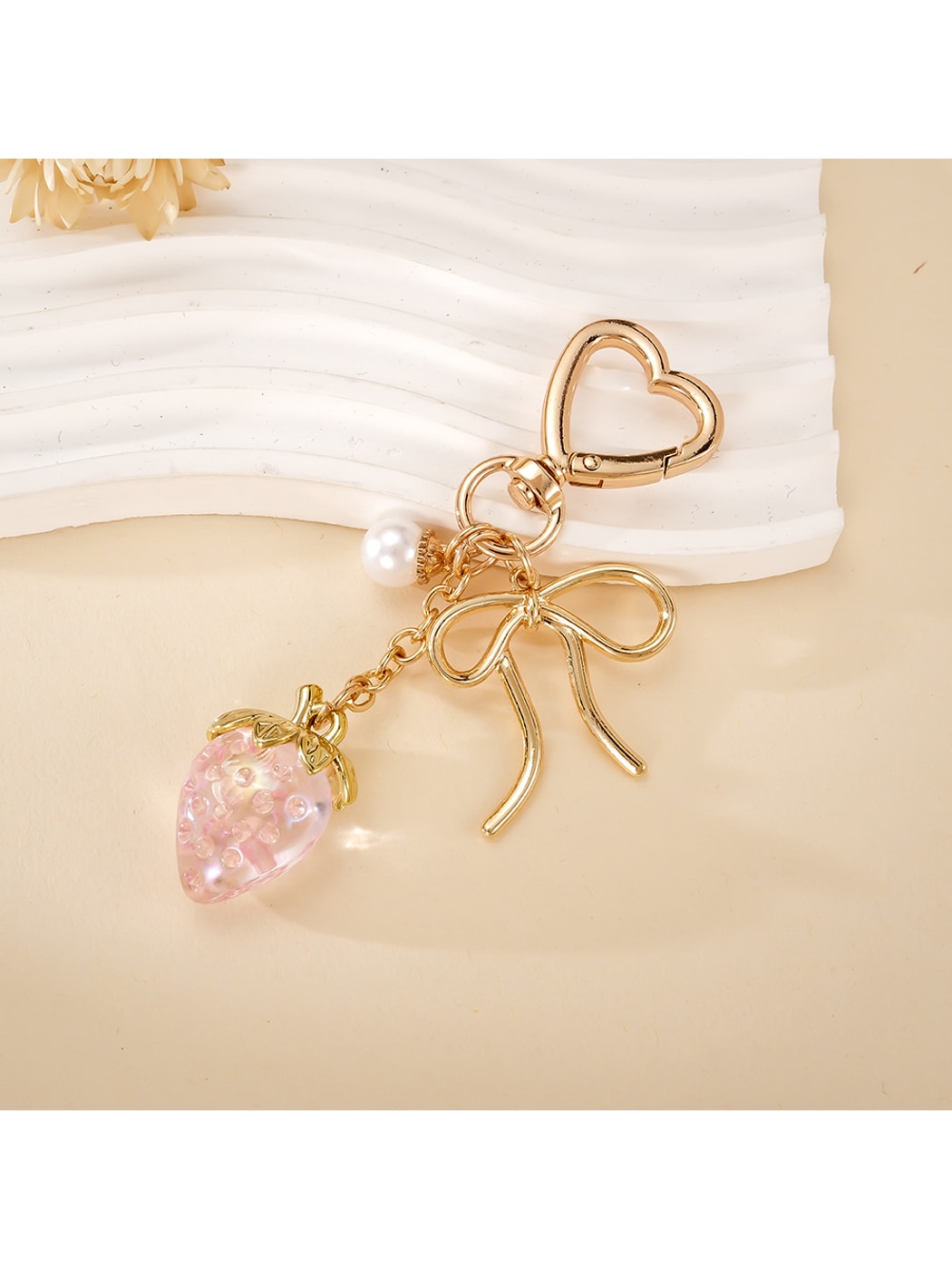 Keypus - Cartoon Strawberry Pendant Bow Bag Charm