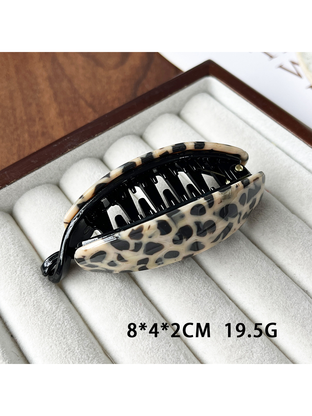 Beau - Curved Tortoiseshell Pattern Acetate Banana Clip