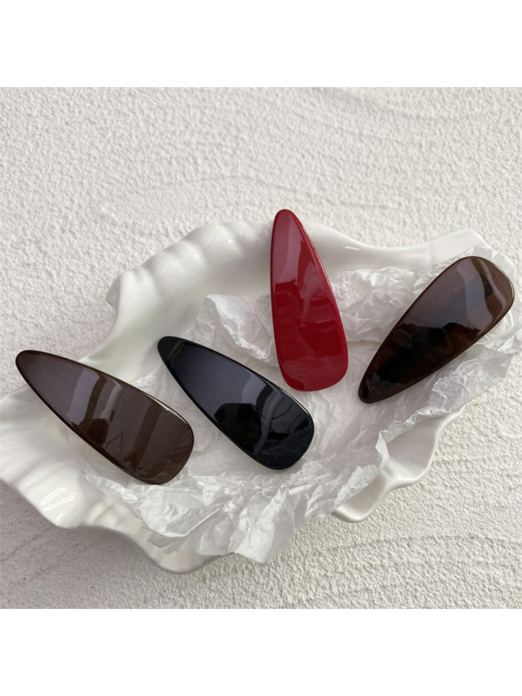Beau - Solid Color Triangle Hair Clip