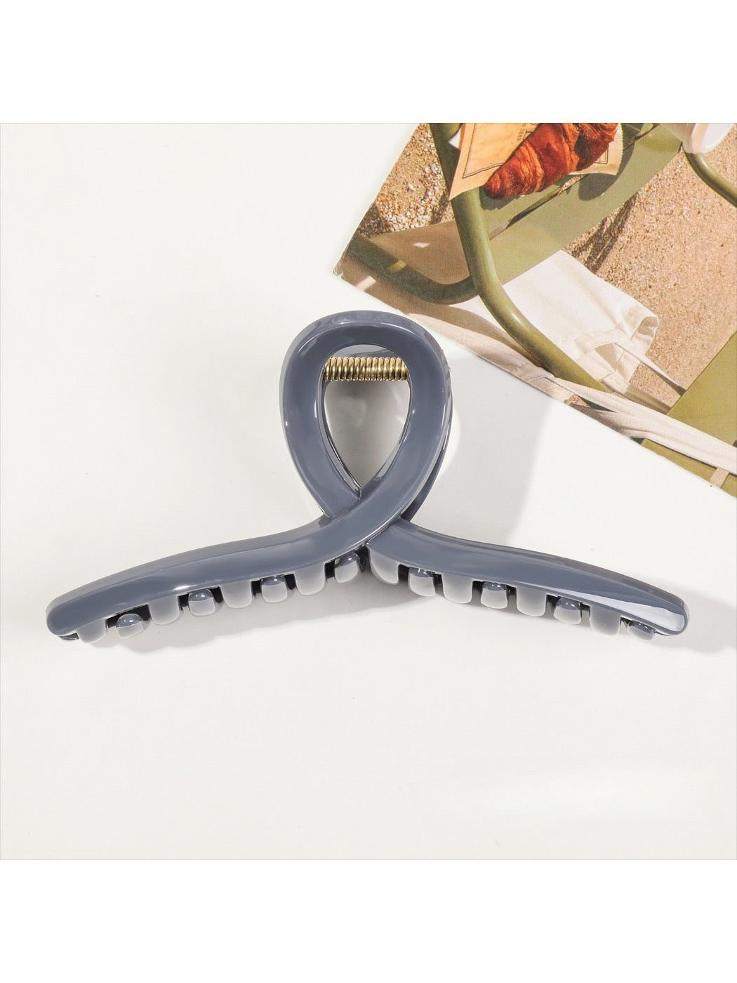 Beau - Jelly Spray Painted Shark Hair Clip