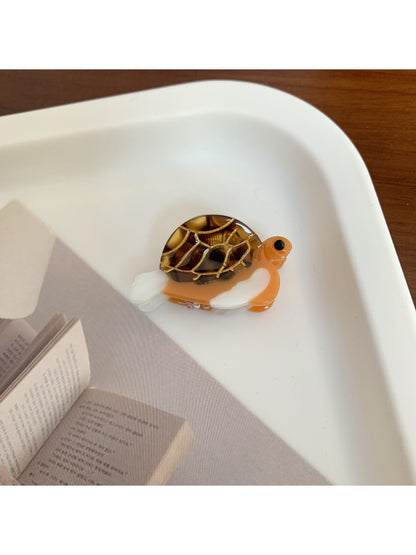 Beau - Stylish Turtle Acetate Hair Clip