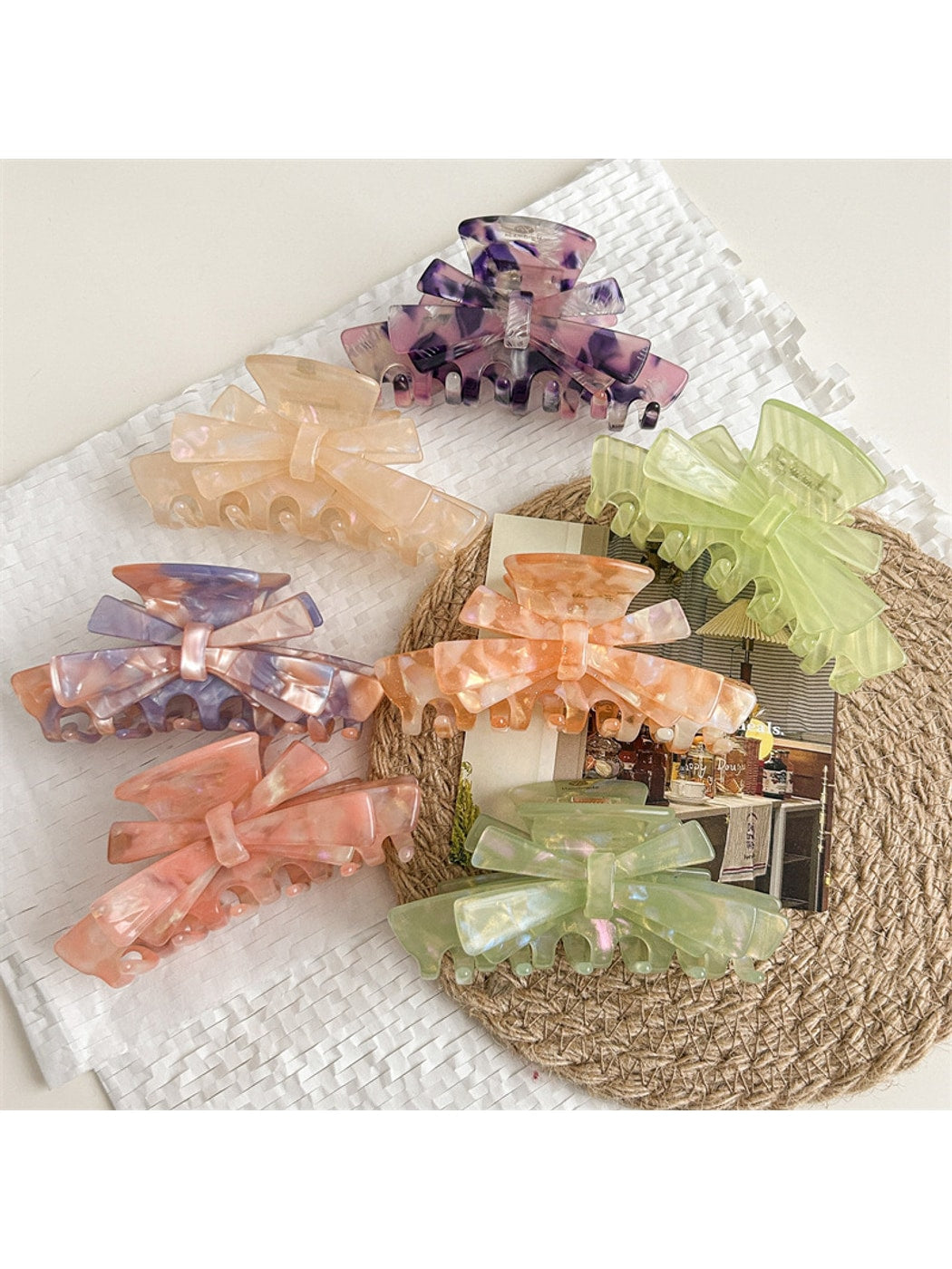 Beau - Alloy Detail Acetate Bow Shape Hair Claw Clip