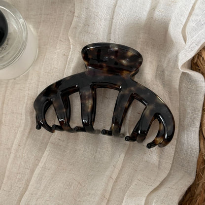 Beau - Irregular Acetate Fiber Alloy Claw Clip