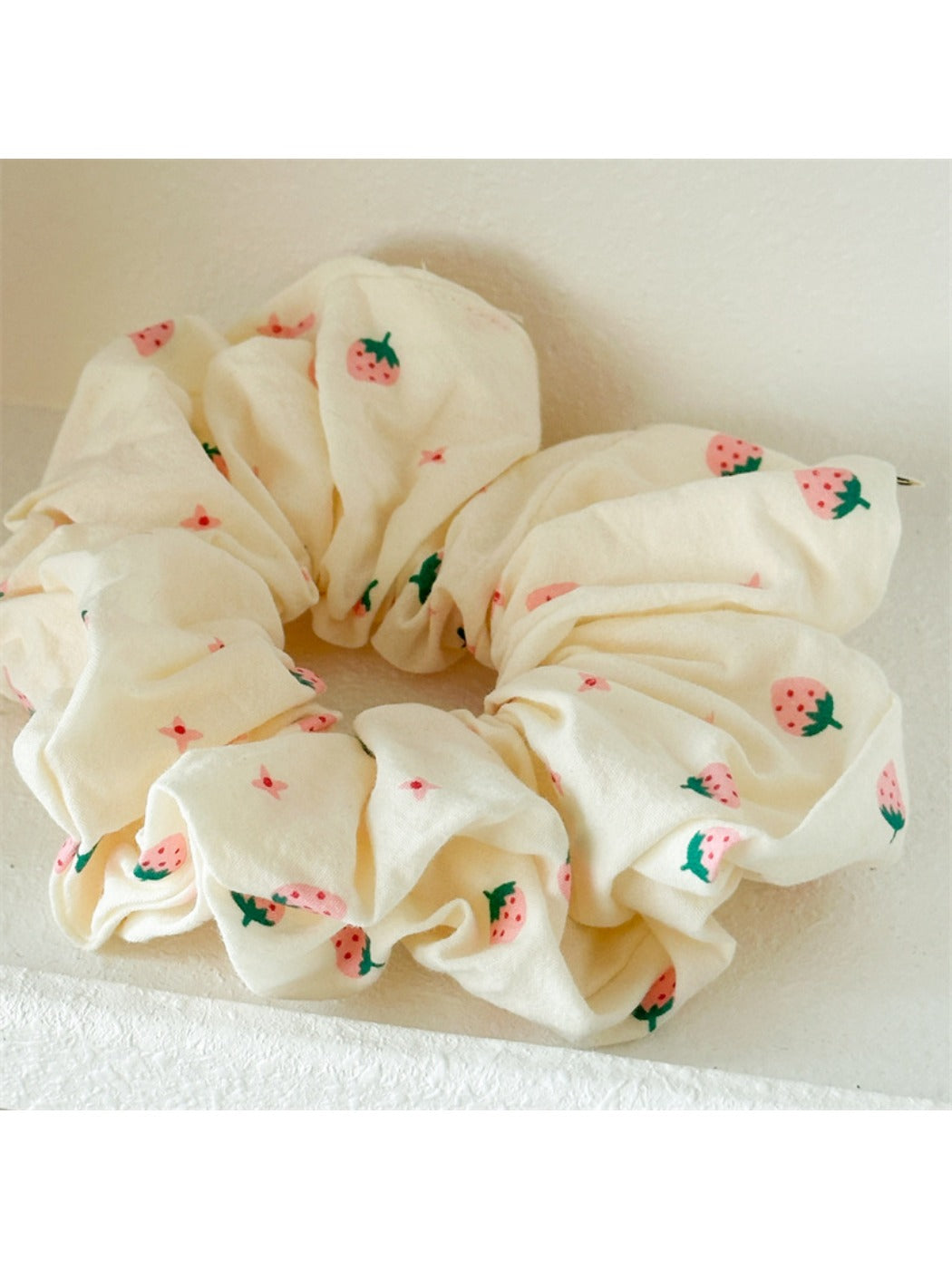 Gifty - Cute Strawberry Hair Scrunchie