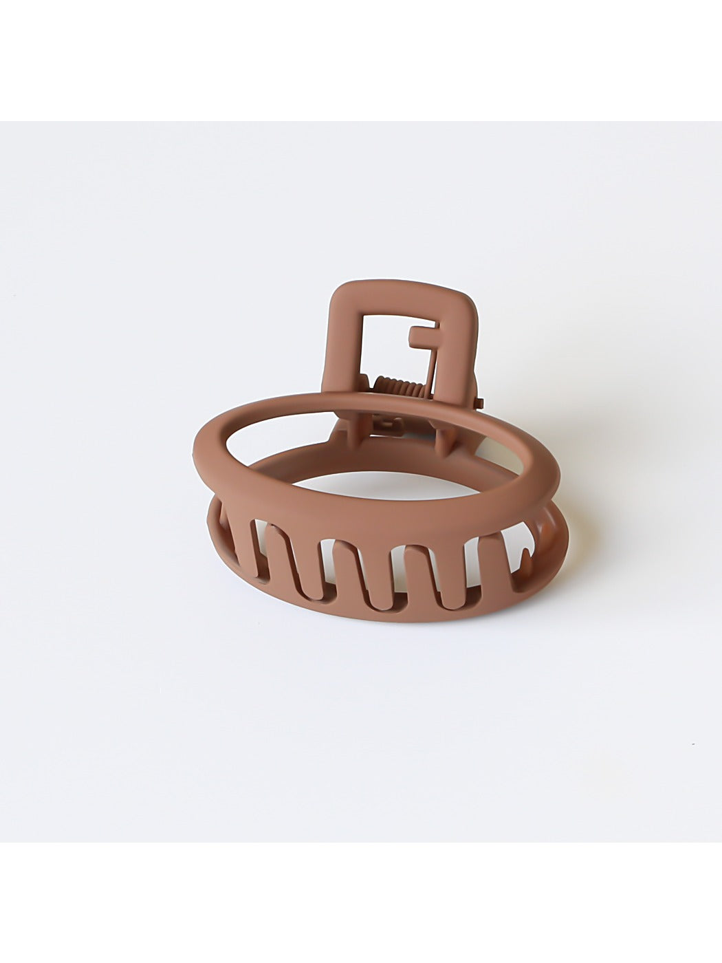Beau - Minimalist Oval Shaped Openwork Claw Clip