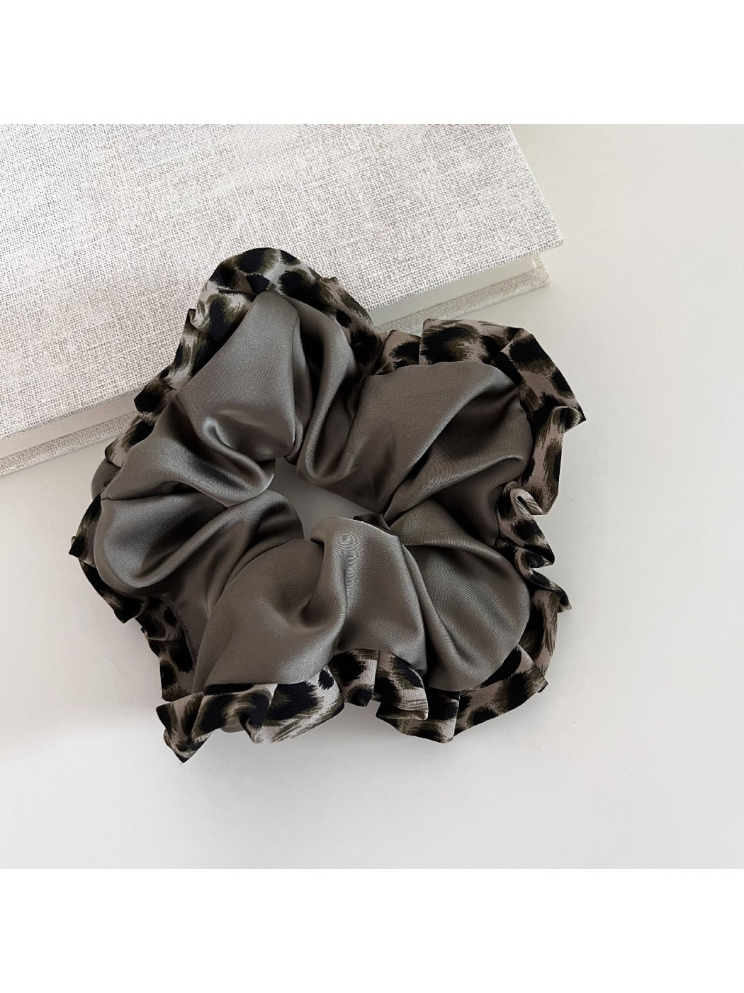 Gifty - Leopard Print Crinkle Ruffled Hair Tie