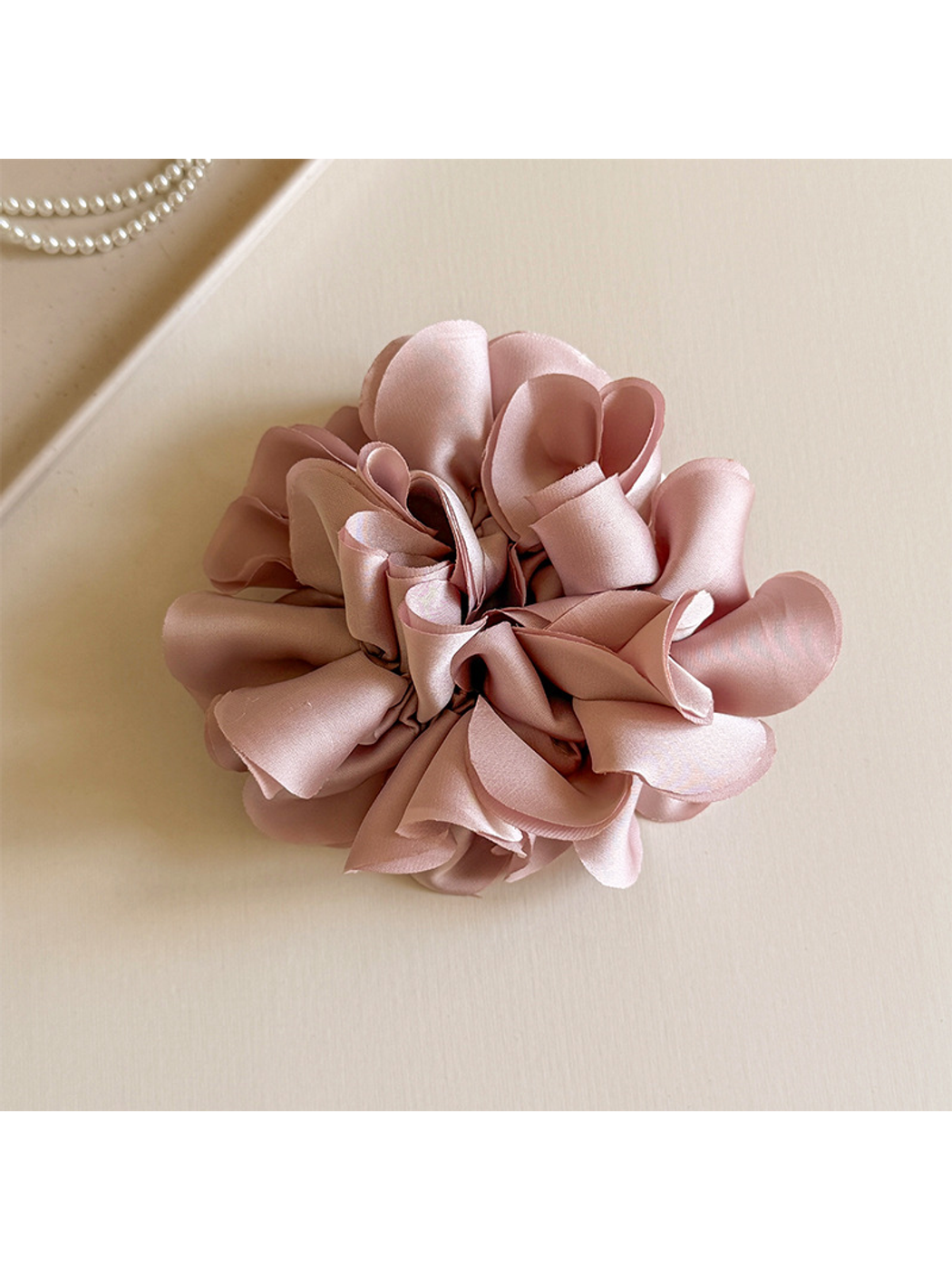 Gifty - Satin Flower Detail Polyester Scrunchie