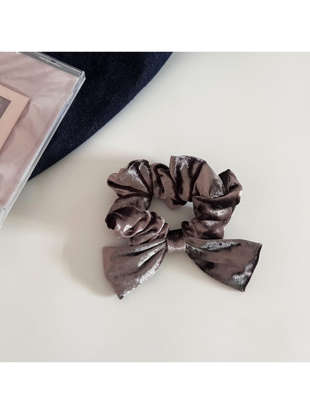 Gifty - Fashionable Elegant Bow Scrunchie