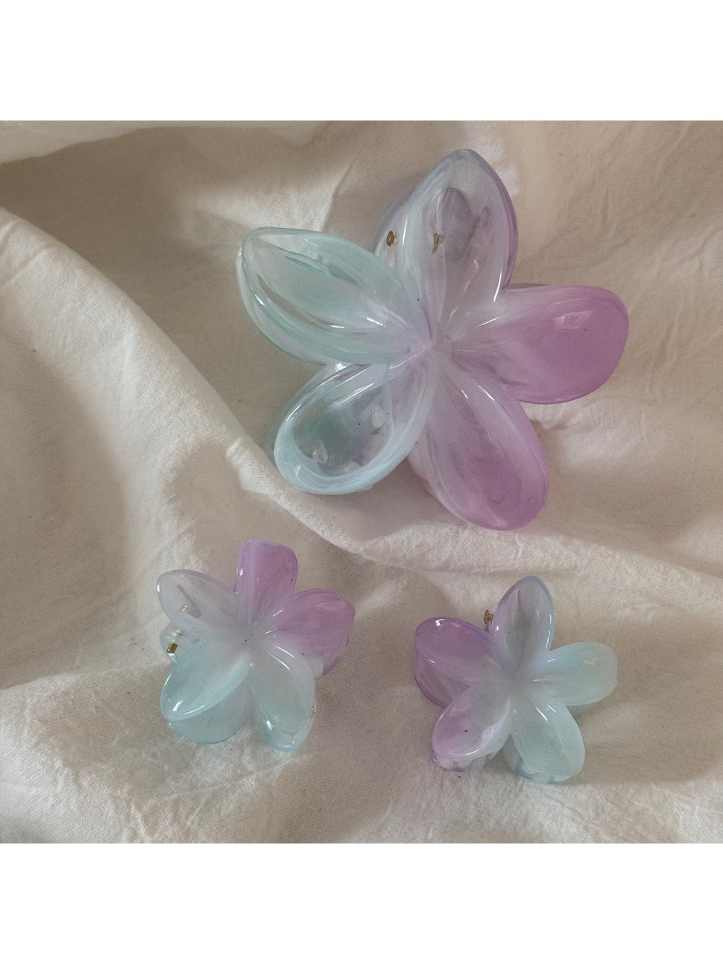 Beau - Women's Plastic Alloy Star Hair Claw Clip
