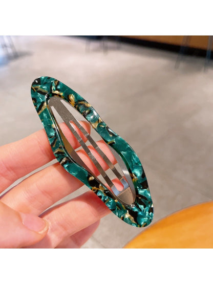 Beau - Openwork Cloud Hair Clip