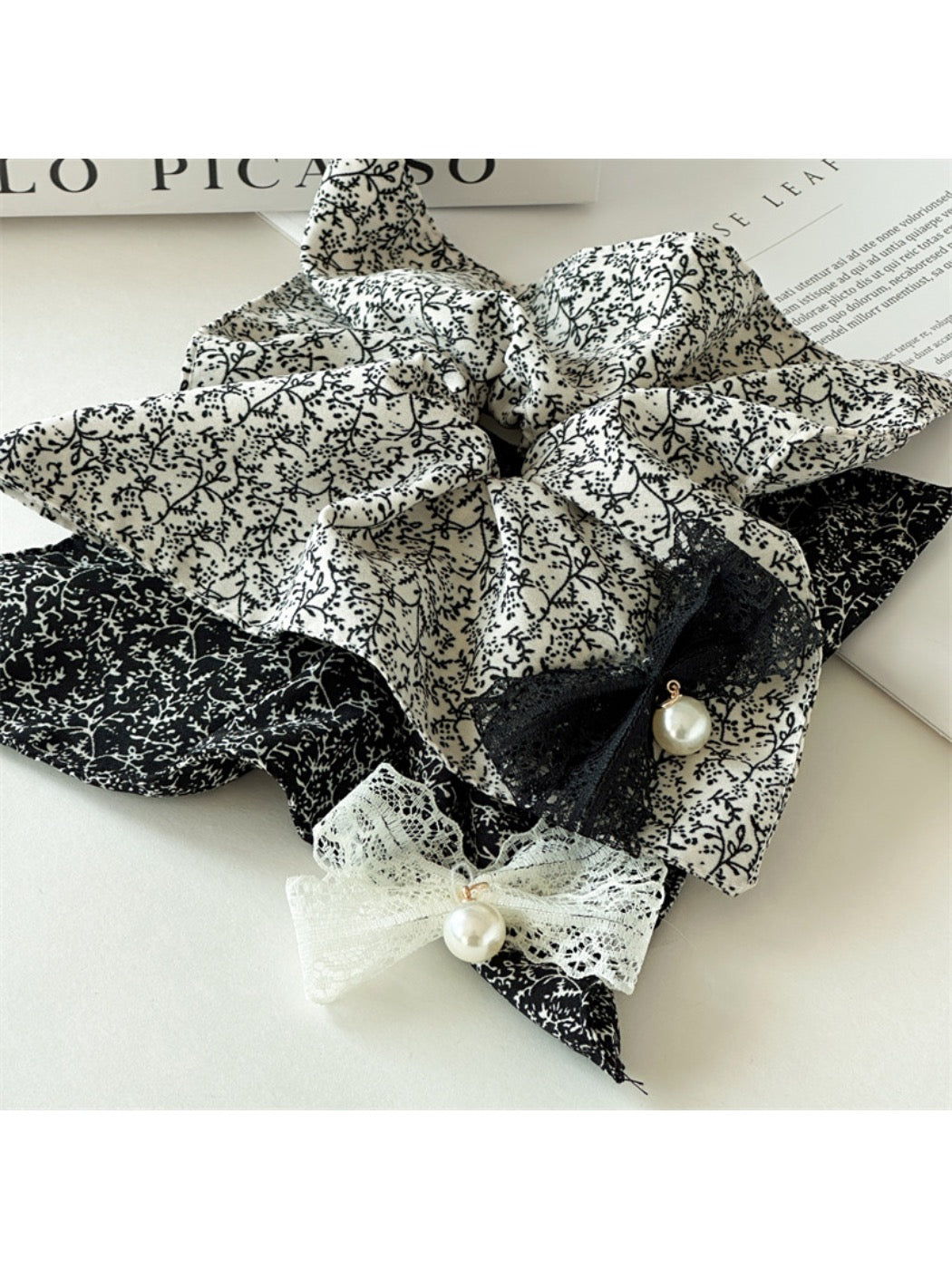 Gifty - Floral Print Scarf Scrunchie