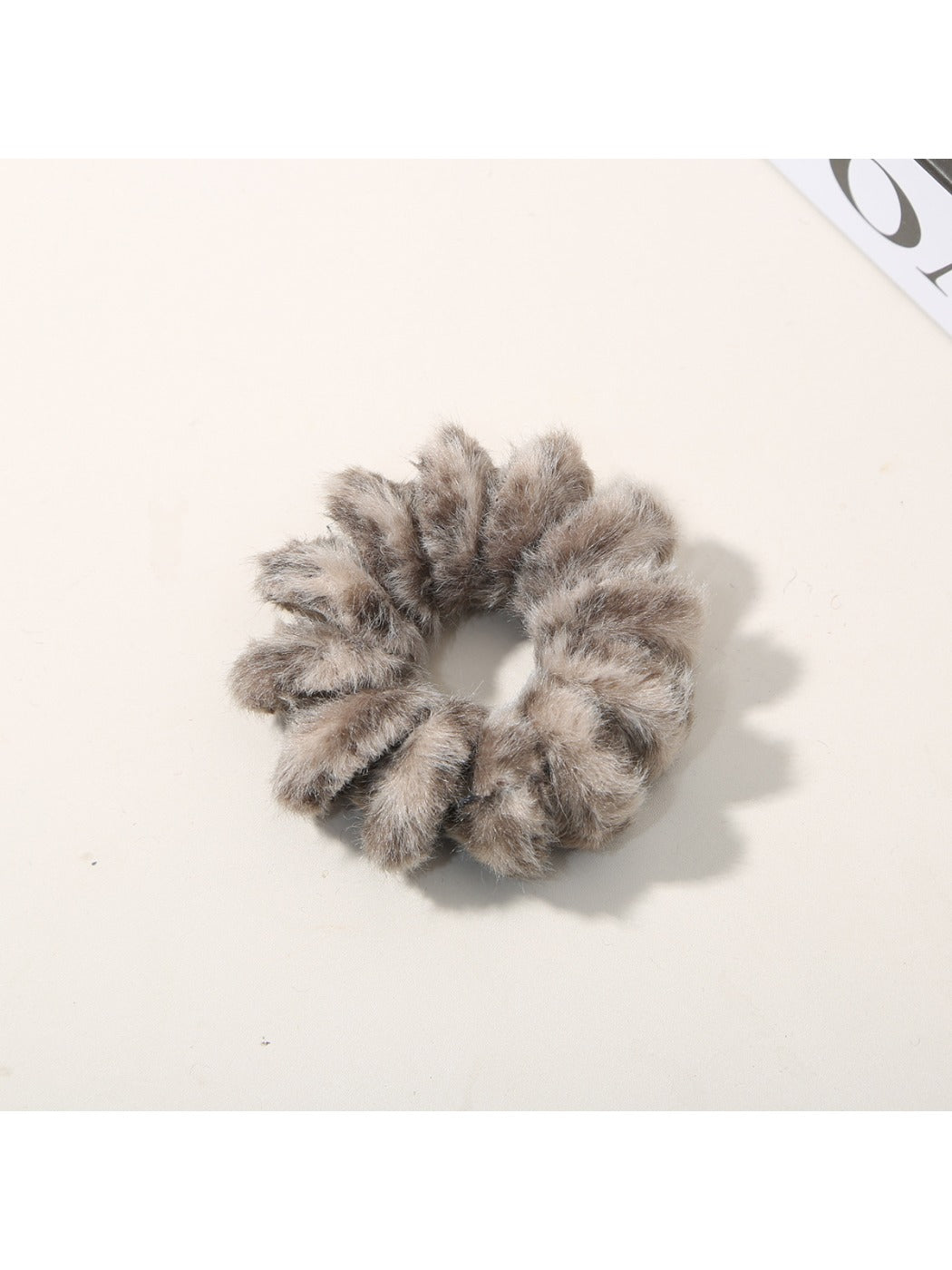 Gifty - Vintage Leopard Print Spiral Scrunchie
