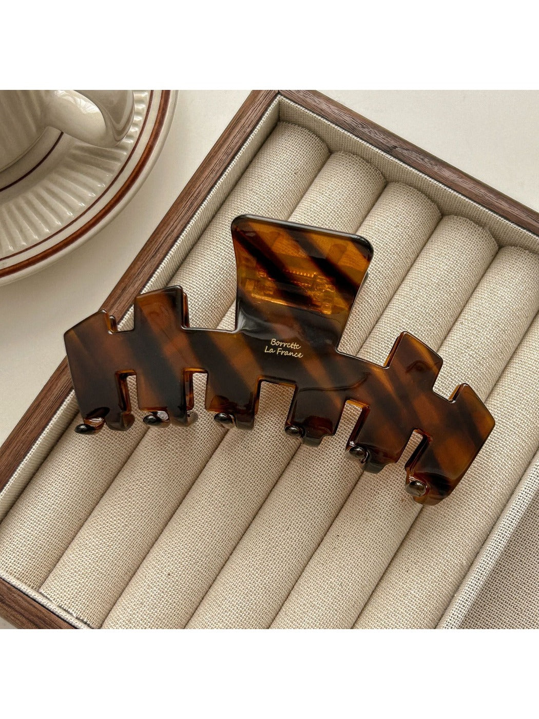 Beau - Fishbone Design Claw Clip