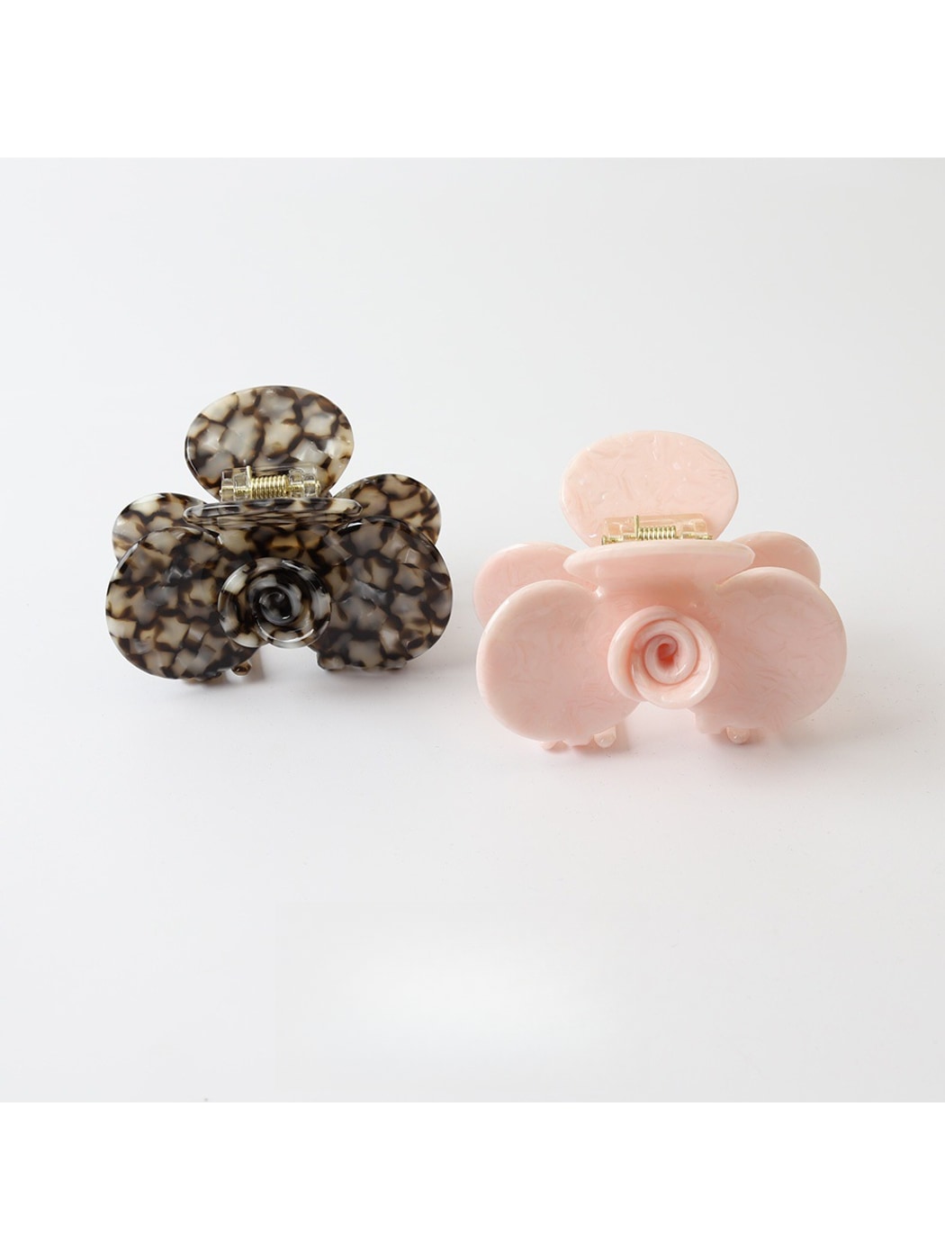Beau - Camellia Flower Acetate Fiber Hair Claw Clip