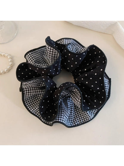 Gifty - Polka Dot Two Tone Scrunchie