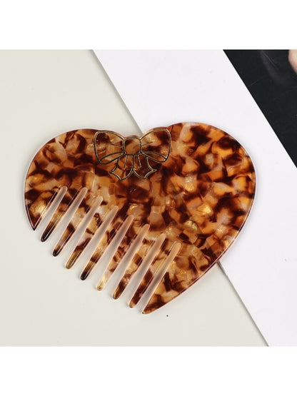 Camerow - Compact Heart Shaped Comb