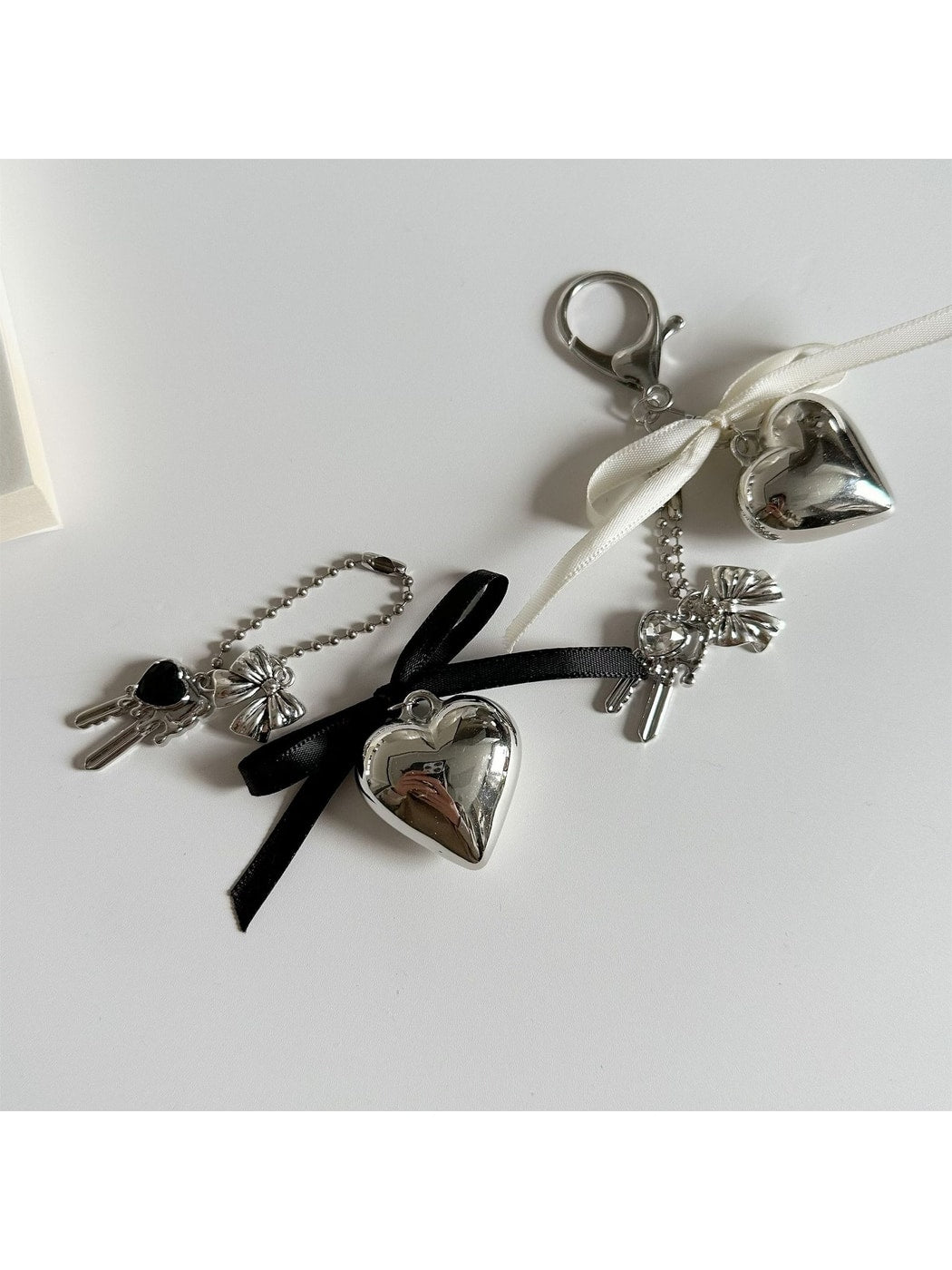 Keypus - Silver Tone Heart Bow Alloy Bag Charm Keychain