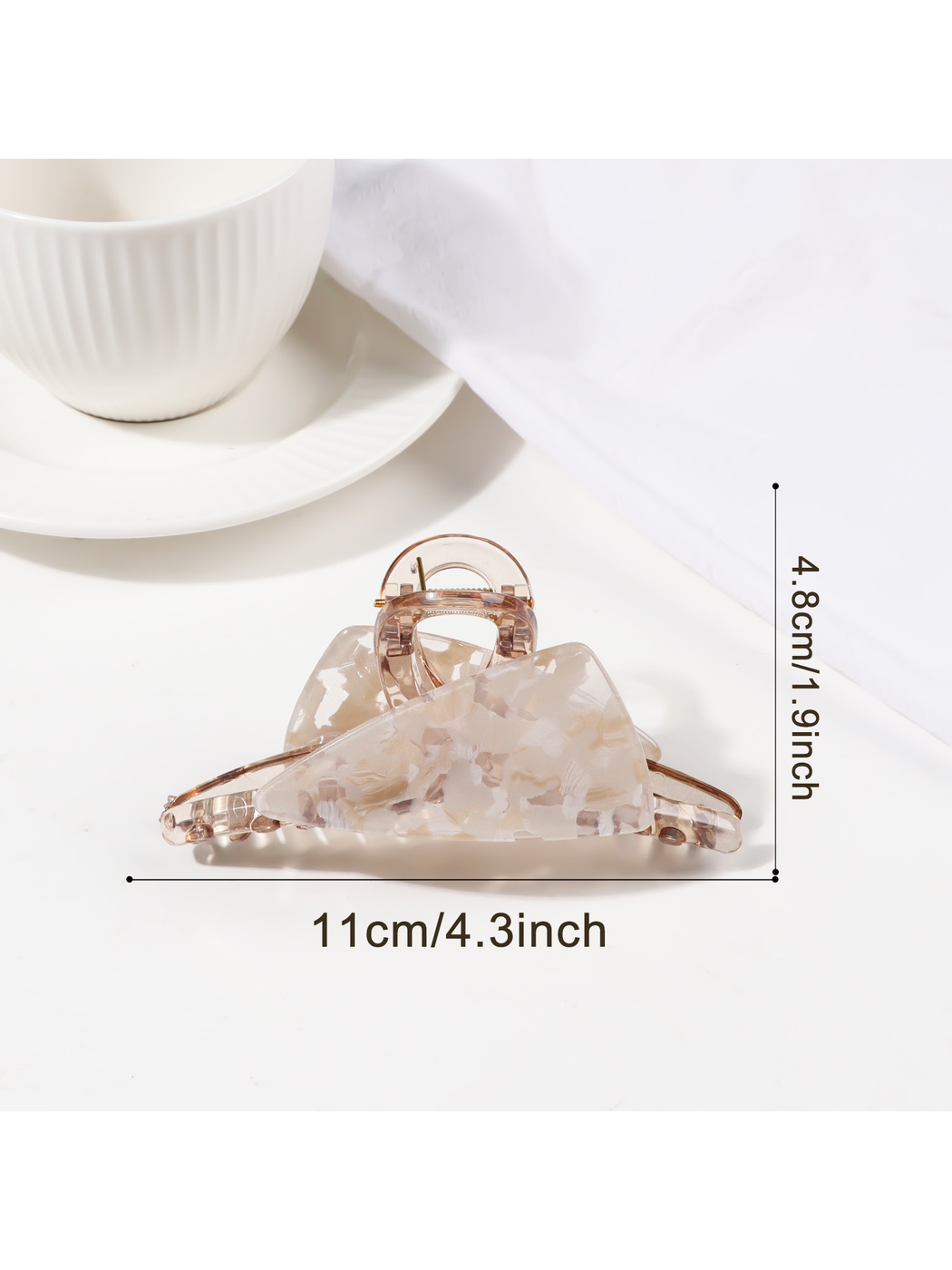 Beau - Asymmetrical Triangle Transparent Hair Clip