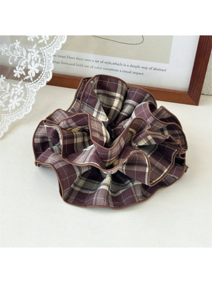 Gifty - Vintage Plaid Four Layer Scrunchie