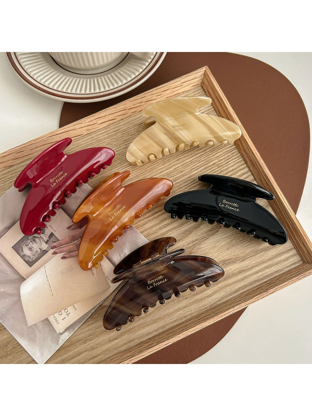 Beau - Vintage Dark Tone Claw Clip