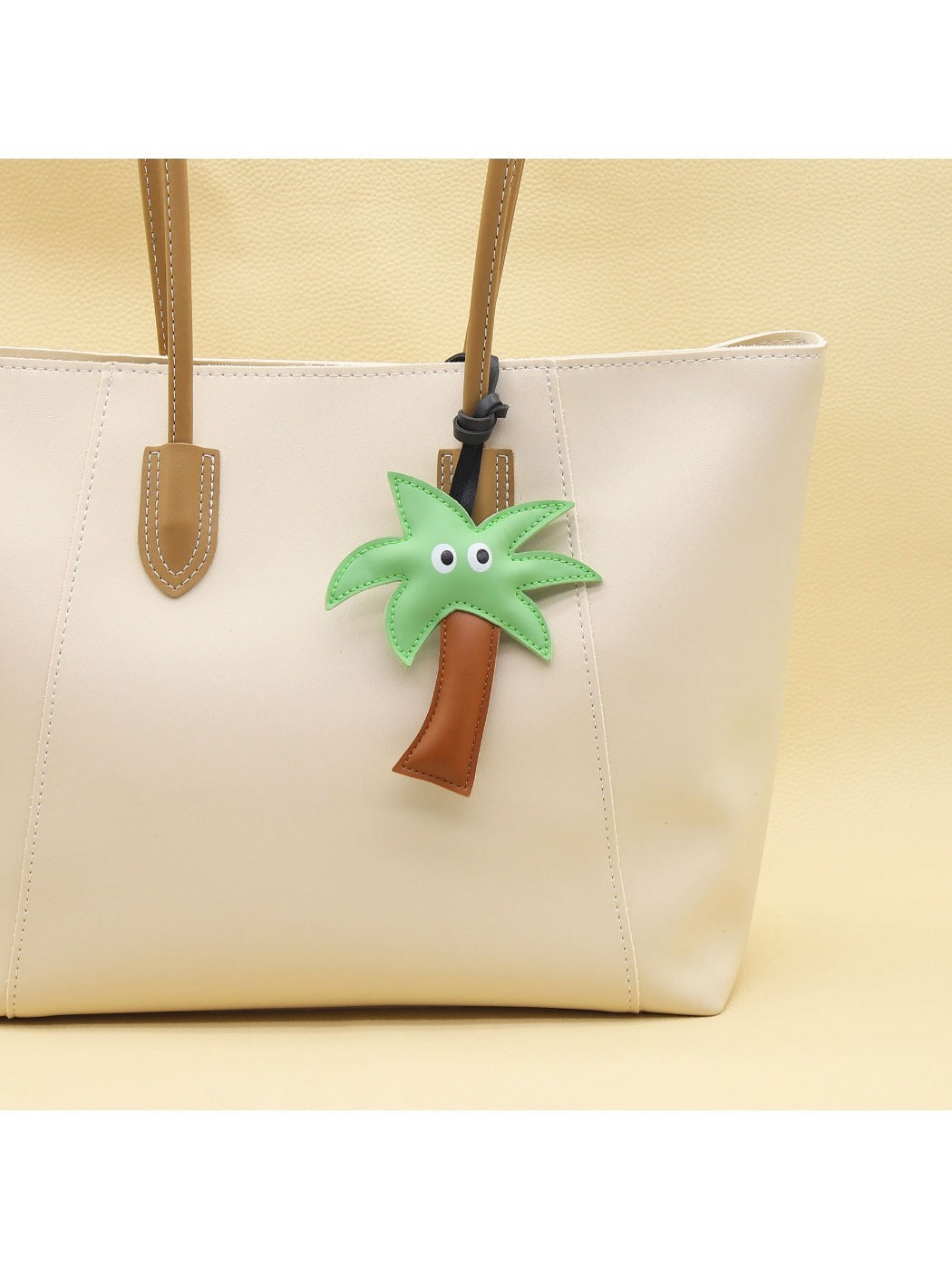 Keypus - Cute Coconut Tree-Shaped Doll Keychain