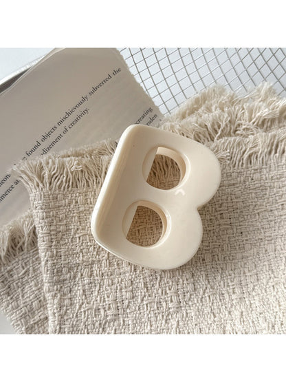 Beau - Minimalist B Shaped Hair Claw Clip