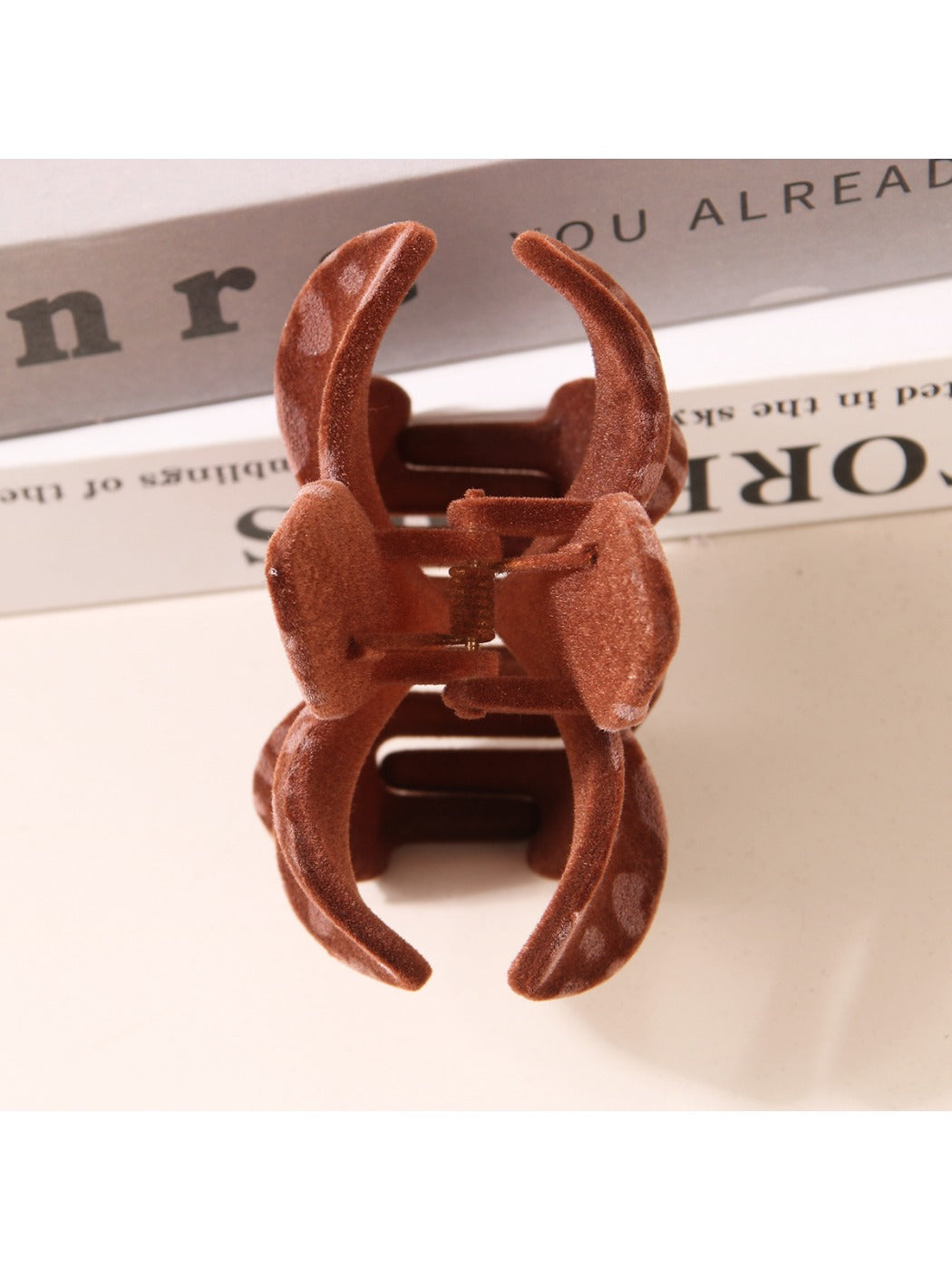 Beau - Chic Polka Dot Flower Hair Claw Clip