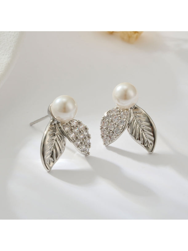 Earedge - Double Leaf Stud Earrings