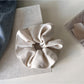 Gifty - Chic Vintage Simple Scrunchie