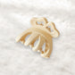 Beau - Fashion Crown Shaped Hollow Plastic Claw Clip