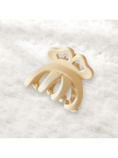 Beau - Fashion Crown Shaped Hollow Plastic Claw Clip