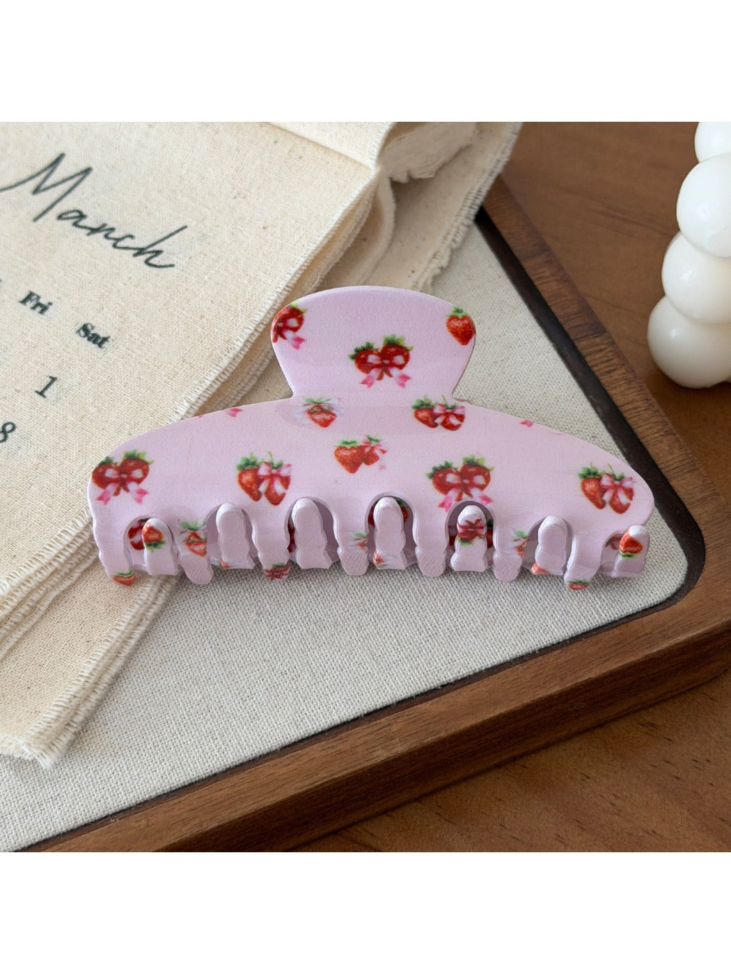 Beau - Printed Acrylic Floral Claw Clip