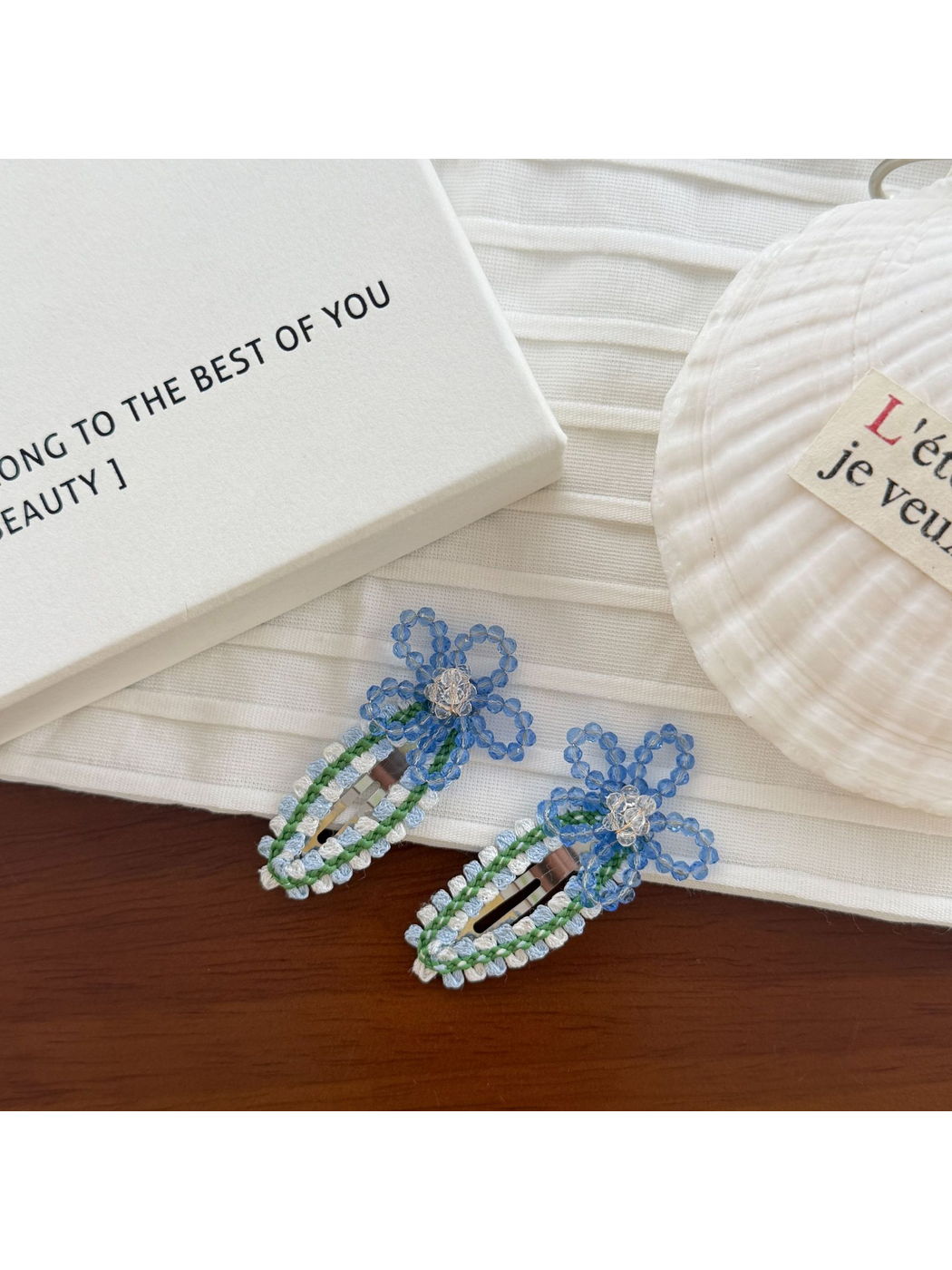 Beau - Floral Beaded Drop Shape Hair Clip