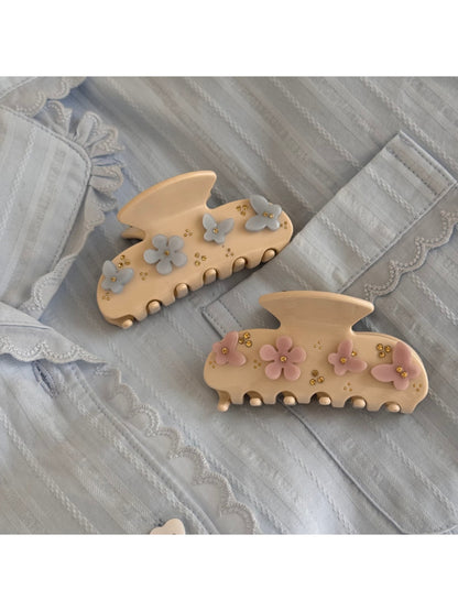 Beau - Sweet Flower Detail Acetate Claw Clip