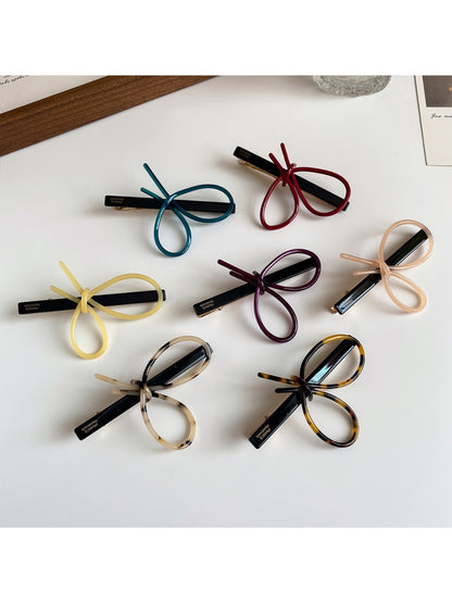 Beau - Openwork Bow Hair Clip