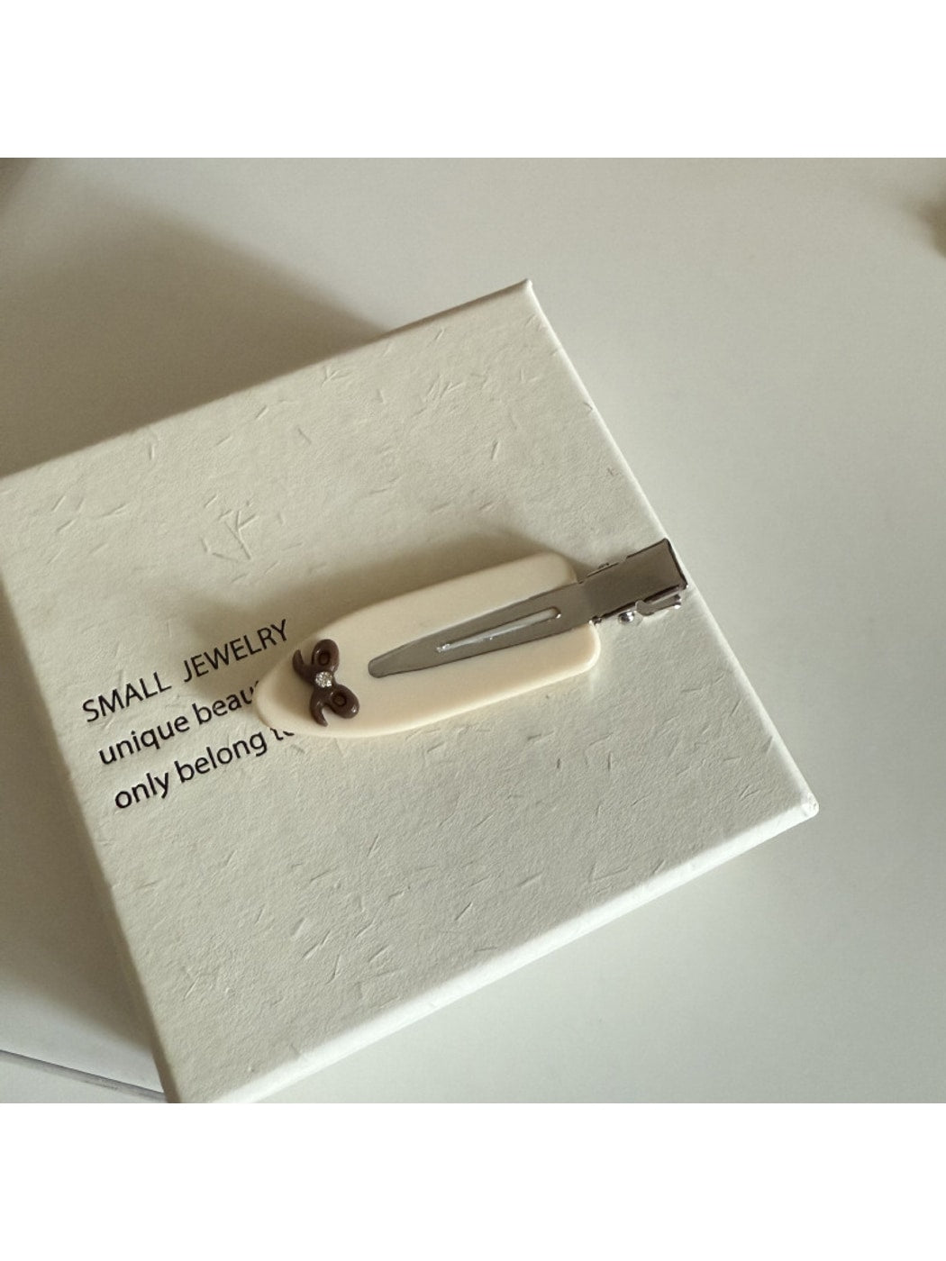 Beau - Bow Checkered Acetate Alloy Hair Clip