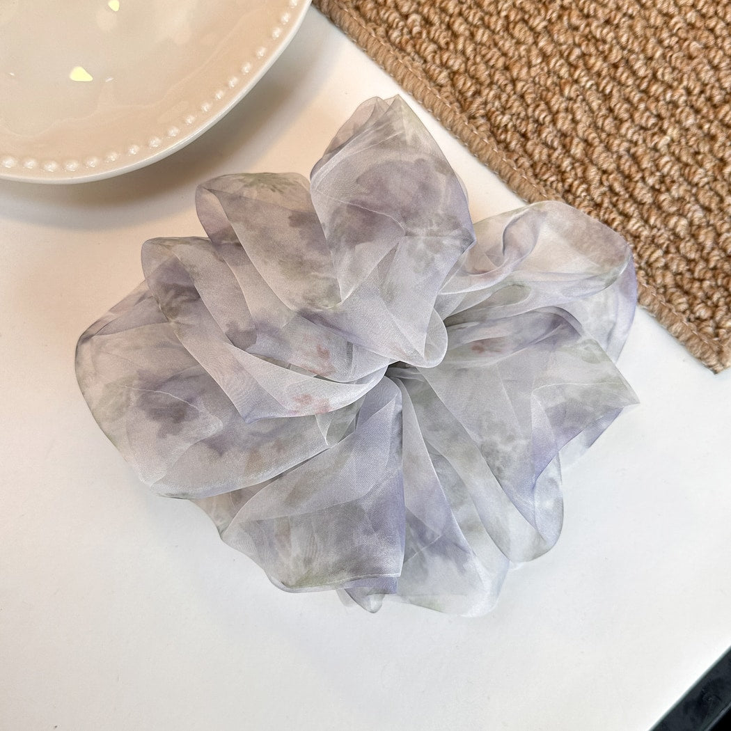Gifty - Sweet Floral Printed Muted Scrunchie