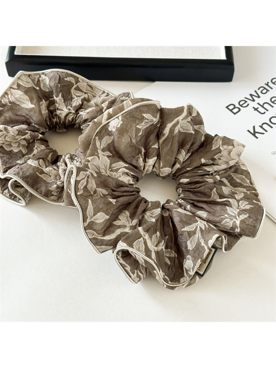 Gifty - Vintage Elegant Hair Ties