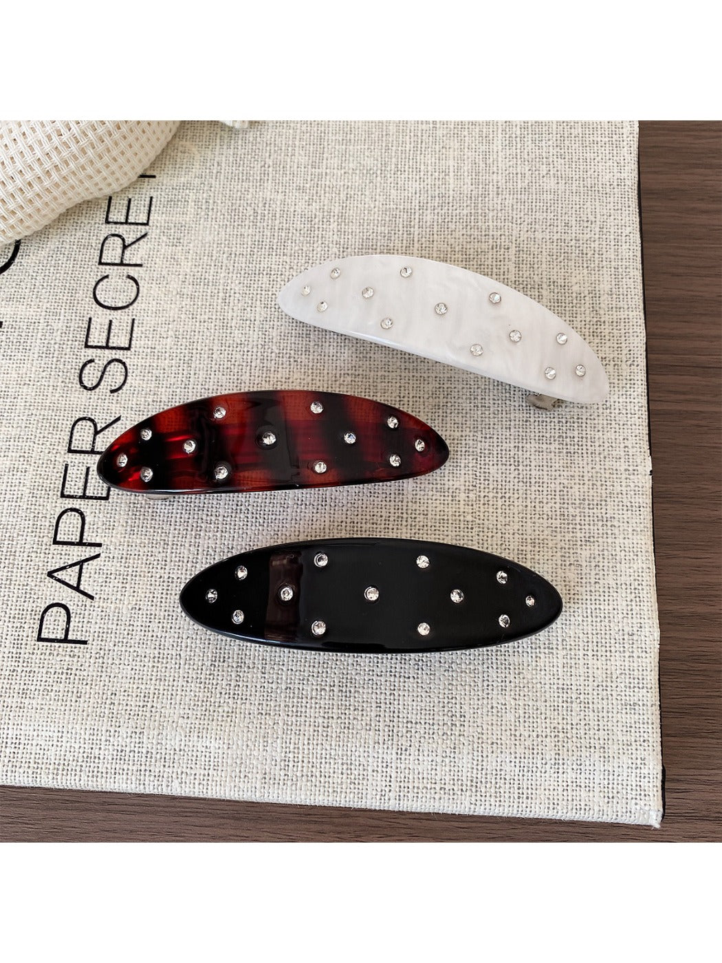Beau - Vintage Oval Hair Clip