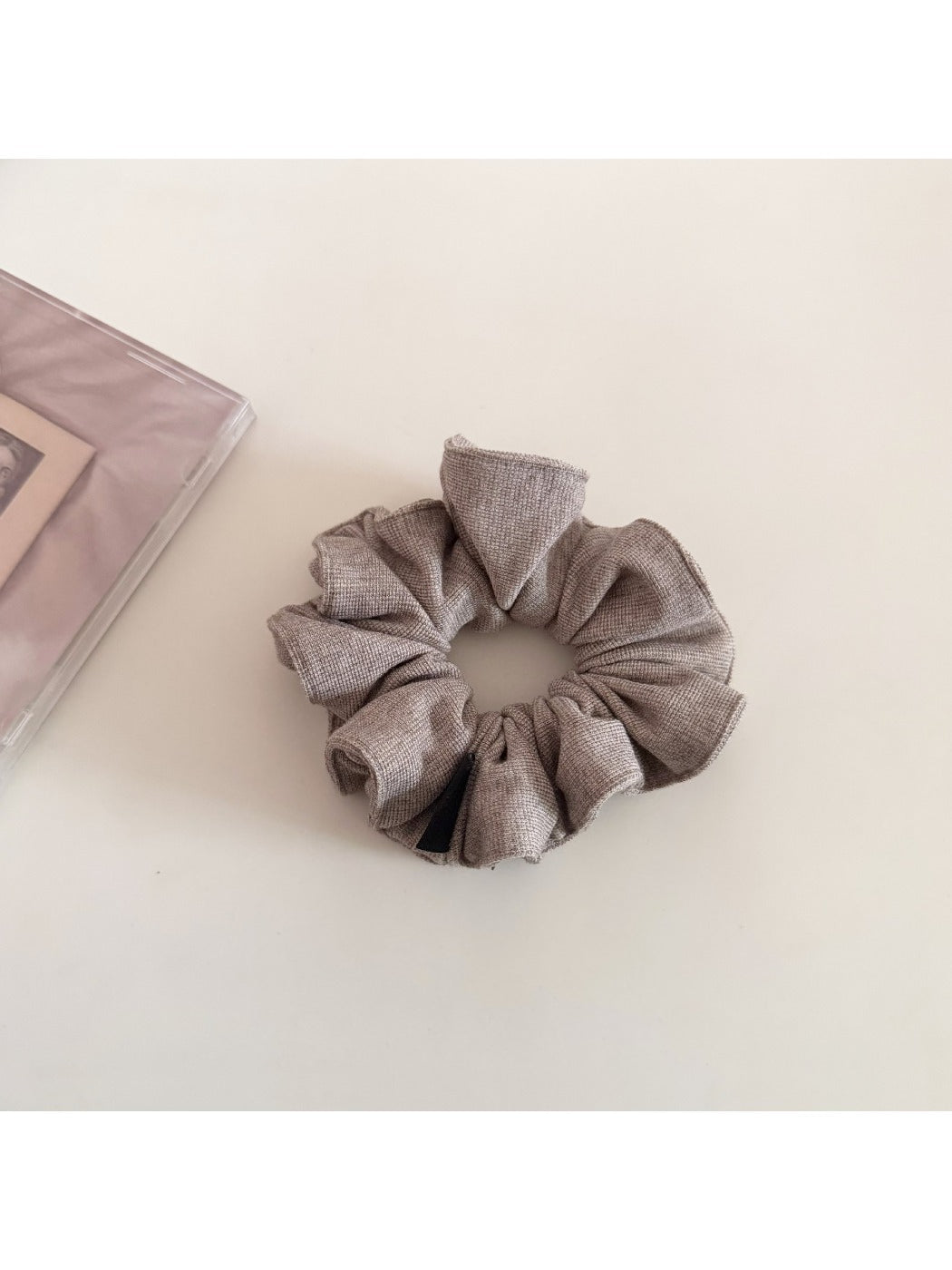 Gifty - Soft Versatile Knitted Scrunchie