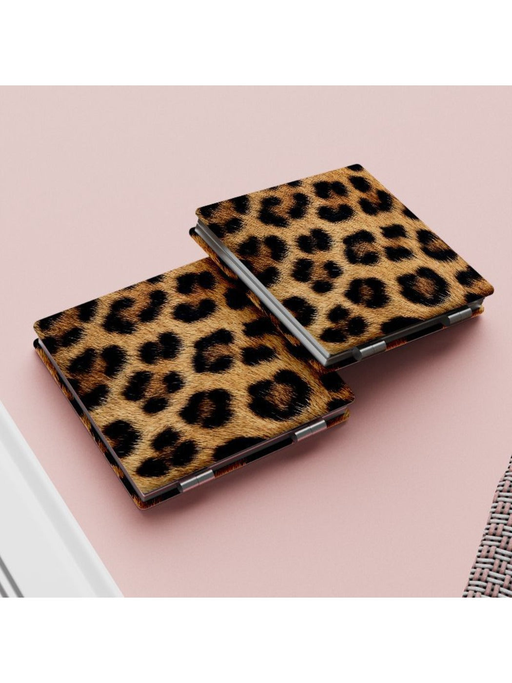 Mirroray - Vintage Leopard Print Square Compact Mirror