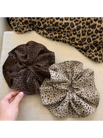 Gifty - Vintage Large Leopard Print Hair Loop