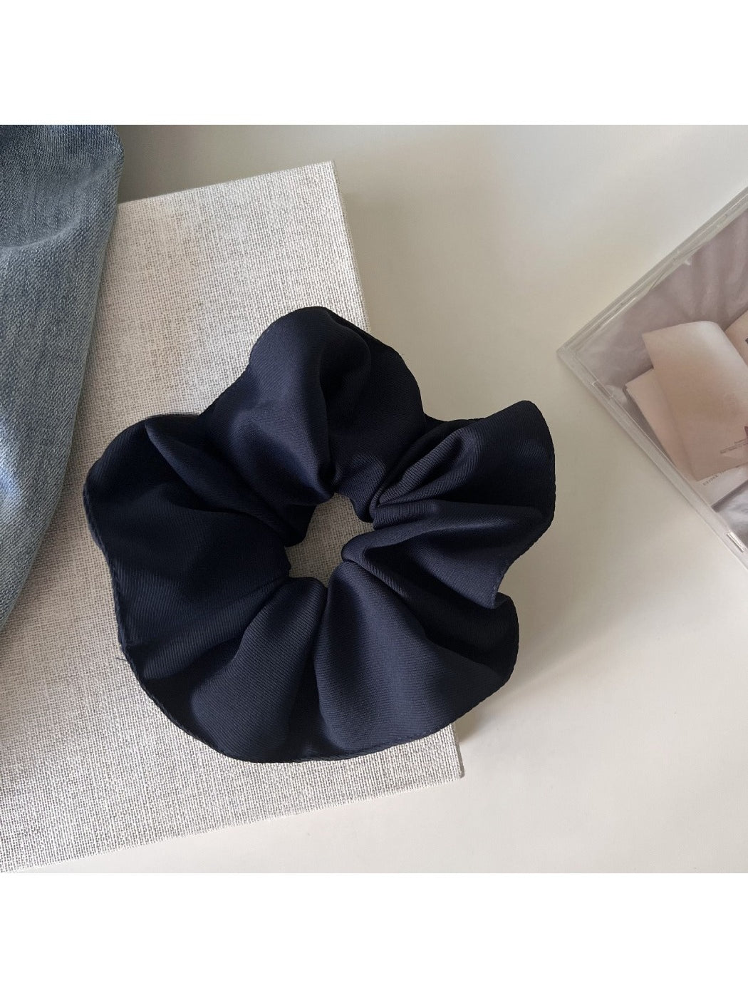 Gifty - Chic Vintage Simple Scrunchie