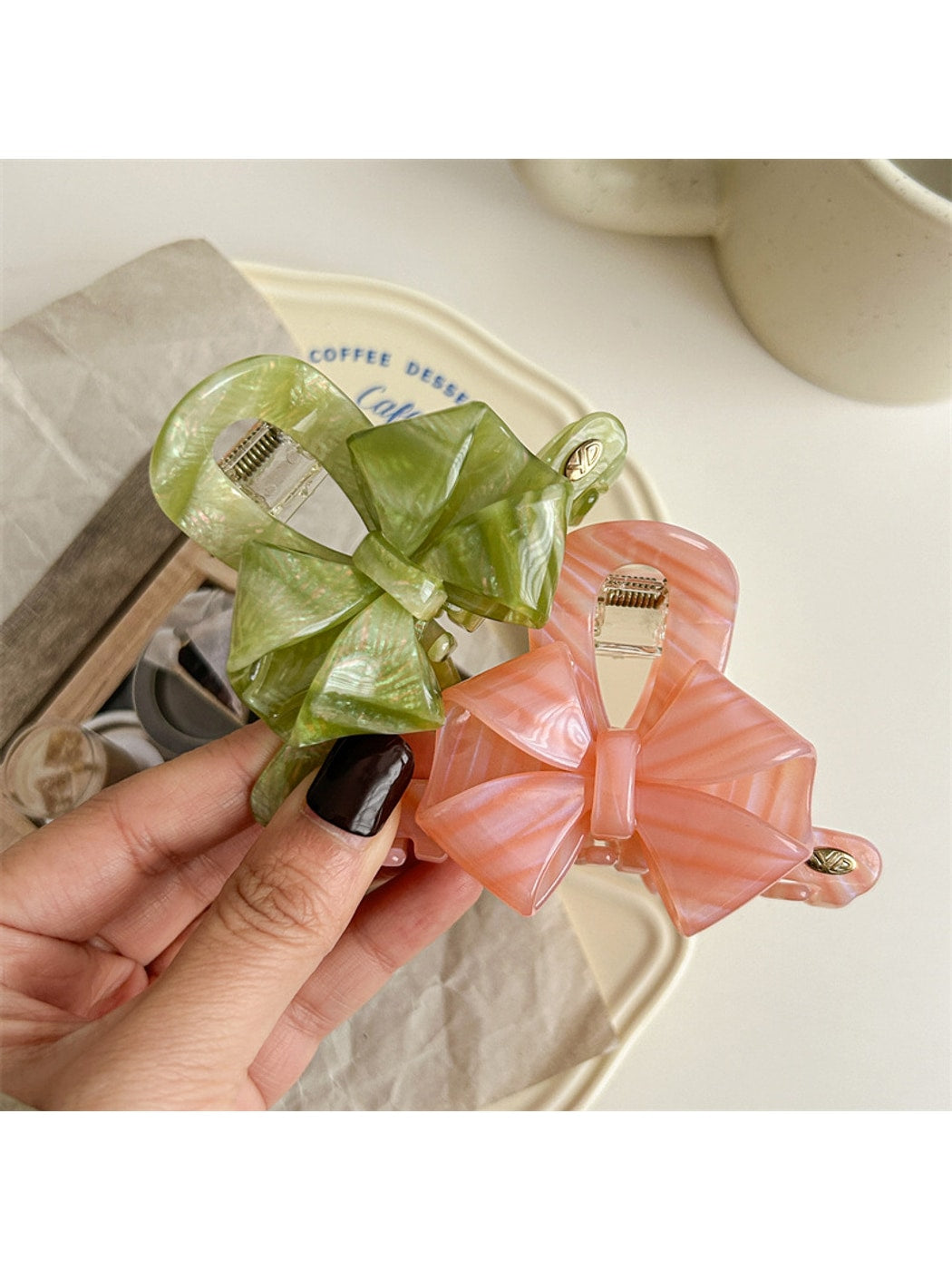 Beau - Alloy and Acetate Fiber Bow Shape Claw Clip