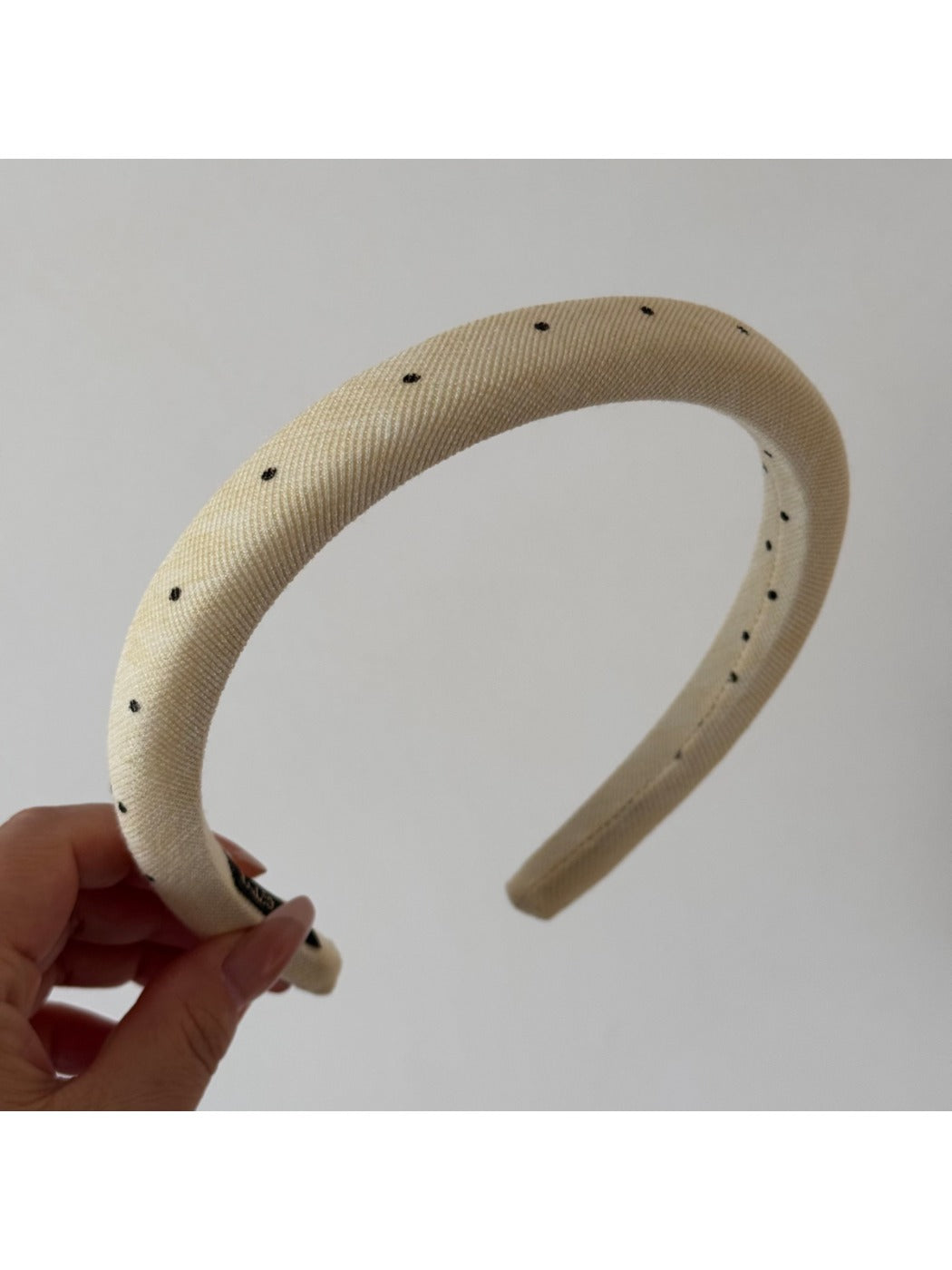 Gifty - Padded Polka Dot Style Headband
