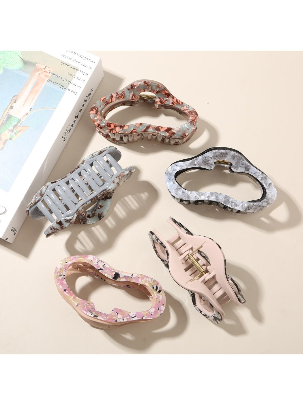Beau - Vintage Cloud Shaped Hair Claw Clip