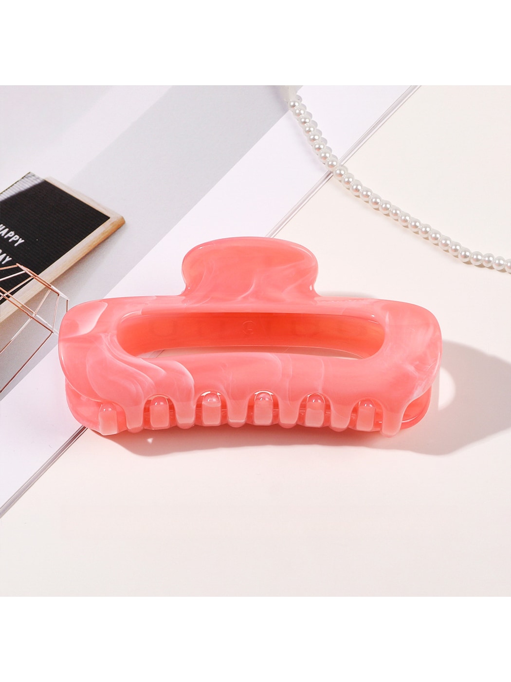 Beau - Glossy Marble Look Oval Hair Claw Clip